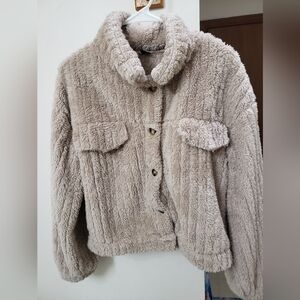 SHEIN Cozy Cropped Fleece Jacket. Women's Size Medium. Tan